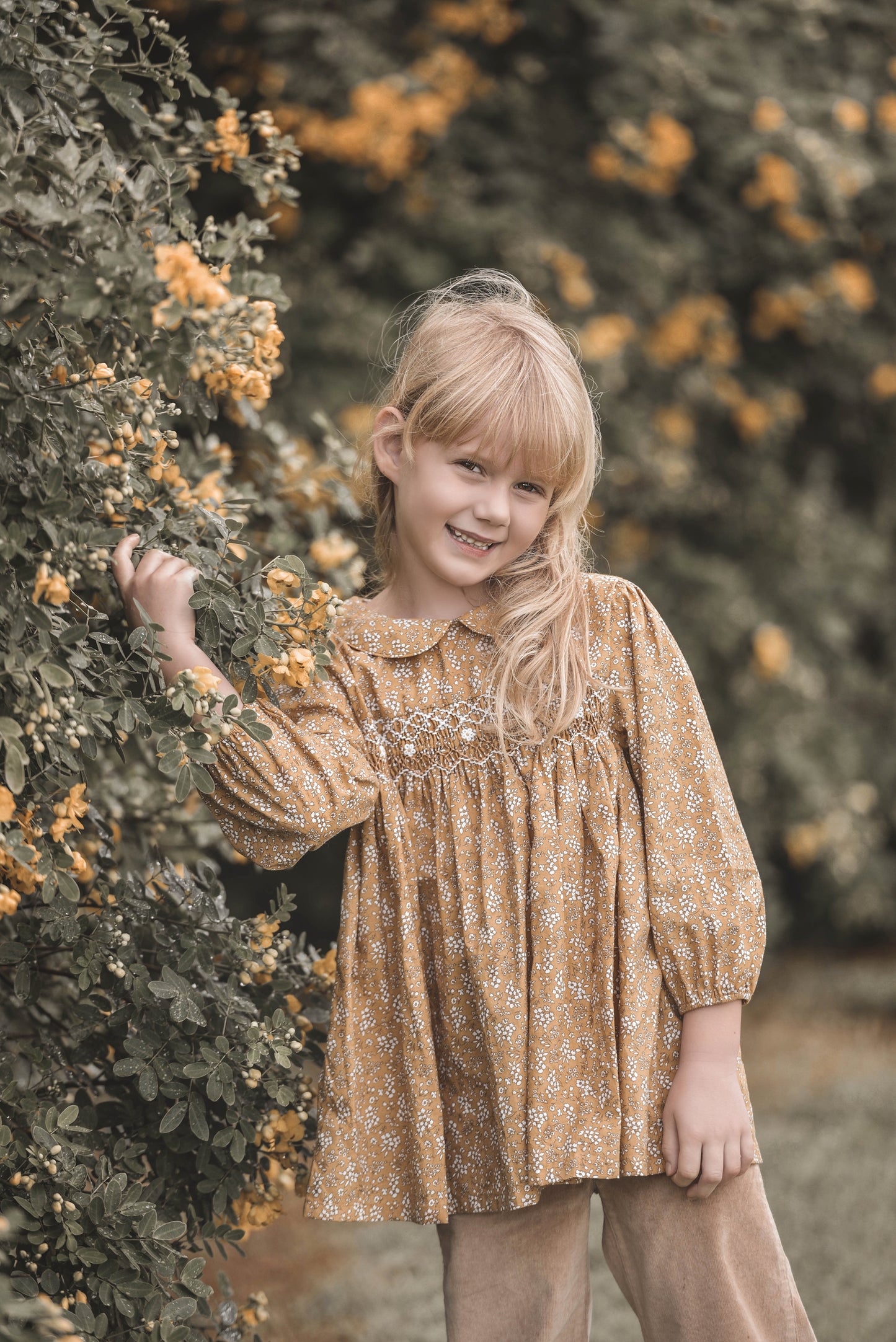 Long Sleeves Autumn Smocked Top.